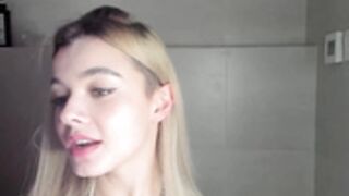 crazydaisy_-2022-01-26 oops I saw boob