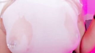 8a8y ~@20:40 Nip slip close-up watch frame by frame