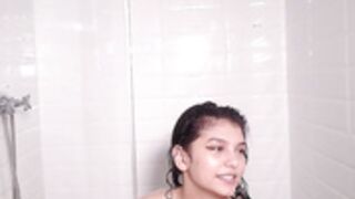 I_N_D_I_C_A shower spanks