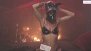 LolaDevis 2020-05-19_18-41-17 dog dance