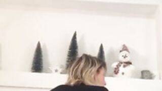 Sexy Blond on Onlyfan