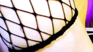 AshleyLake stretched her flaps a lot in 8 months, lol