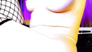 AshleyLake stretched her flaps a lot in 8 months, lol