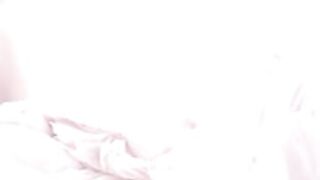 Everlenn Rubs Her Pussy