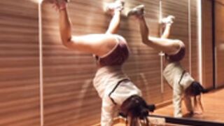 choreography TWERK by LaurainDancer-Bowie Bouncy Dubste