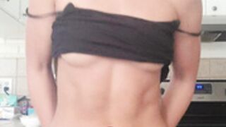 Kylie Cupcake dance tease