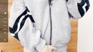 Cute_Beauty licking tits 2022-01-09