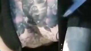 e-girl masturbandose