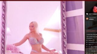 sexyvenerax long legs