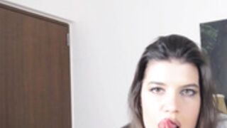 HotDiva19 - Dance Tease