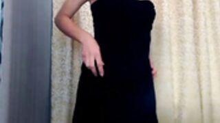 Abigail Wilson getting naked. no sound sorry