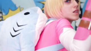 Lana Rain: Marvel's Gwenpool Breaks The 4th Wall