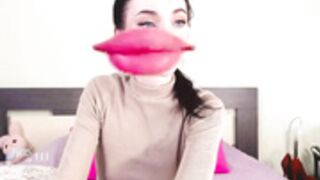 yours_alice  Pleeez moar leeps moar