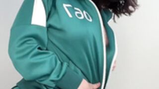 sadie wants to play a game