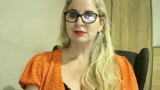 penelopeflirty beautiful milf nonnude 2