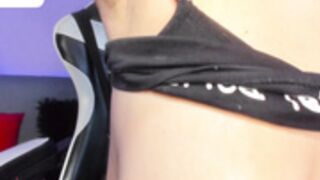 Emmaa_Hostt Boobs