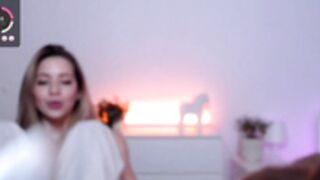 Emmi_Rosee and friend