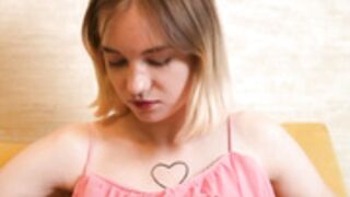 Annabelle masturbates