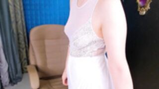 Gloria_Blush Flashing Everything