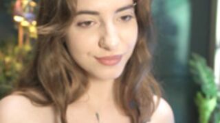 yours_lola highlights 1/3