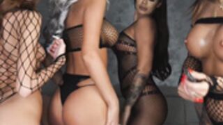 emakarter and friends show ass
