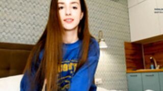 Coy_Amina bottomless showing ass 4 on Day 262