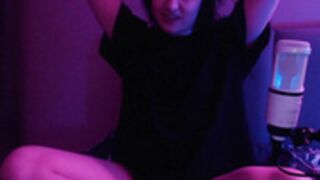 cheesepolice0 works up a sweat