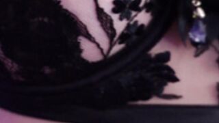 Xoaeriel rubbing tits