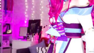 this ahri copslay is so cute (Holliwould_)