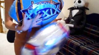zoeymodel  - balloon