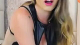 PamelaJay 28