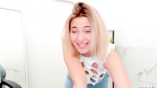 gloria_blush loves showing her tits 6/8