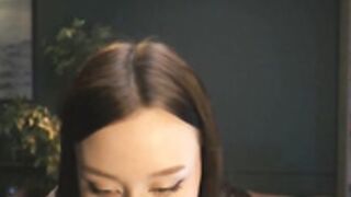 ella_knockers_xl wet top