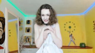 luna_del_angeliess 2022-03-18 (accidental boob flash)