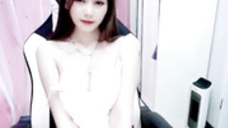 weiwei-sz 2022-03-20