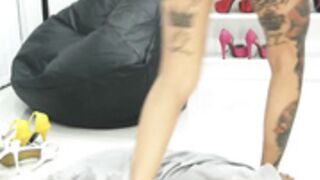 Asianqueen is an Anal Queen