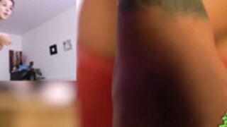 kronniekray plays with her dildo