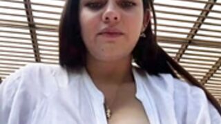 Australian Girl Show Her Boobs in Public