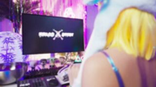 Alice Bong: ASMR Eating and Sex
