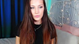 Sidanndnancy Looking Good Shows Tits