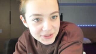 crazydaisy_ teasing some boobs