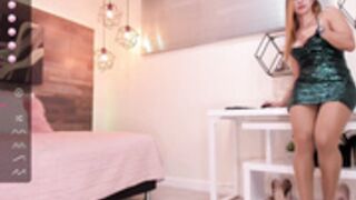 ella_pridee 2022-03-17 1/4