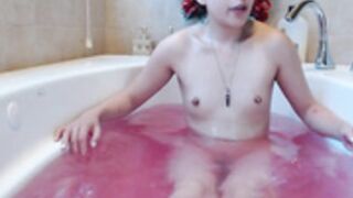 lunateeen bath squirts