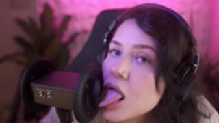 Little Clover Whisper Personal Attention