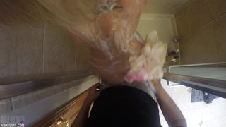 Nikki Sims Shower Helper