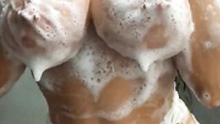 Louisa khowanski having shower