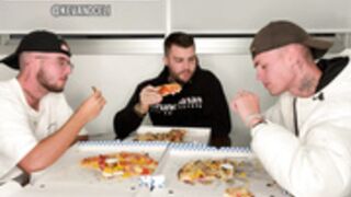 Kevandceli dinner whit friends