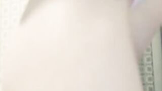 white tik tok girl kelyllyn