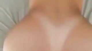Cuch1 La@1no cogiendo