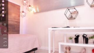 ella_pridee 2022-04-05 3/4